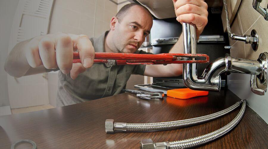 Professional sink repair in Bloomingdale, IN
